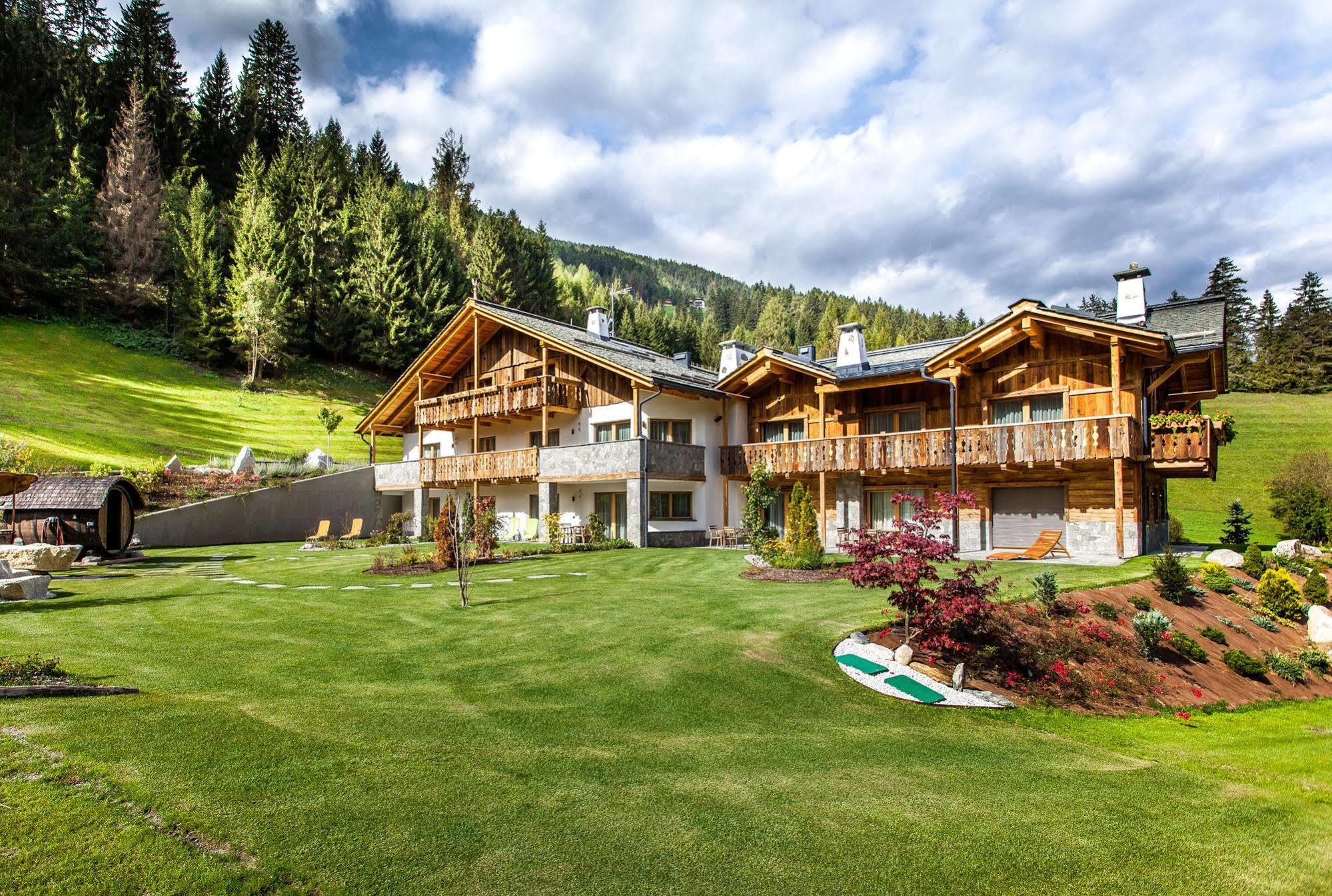 Alpine Mountain Chalet St. Vigil Exterior foto